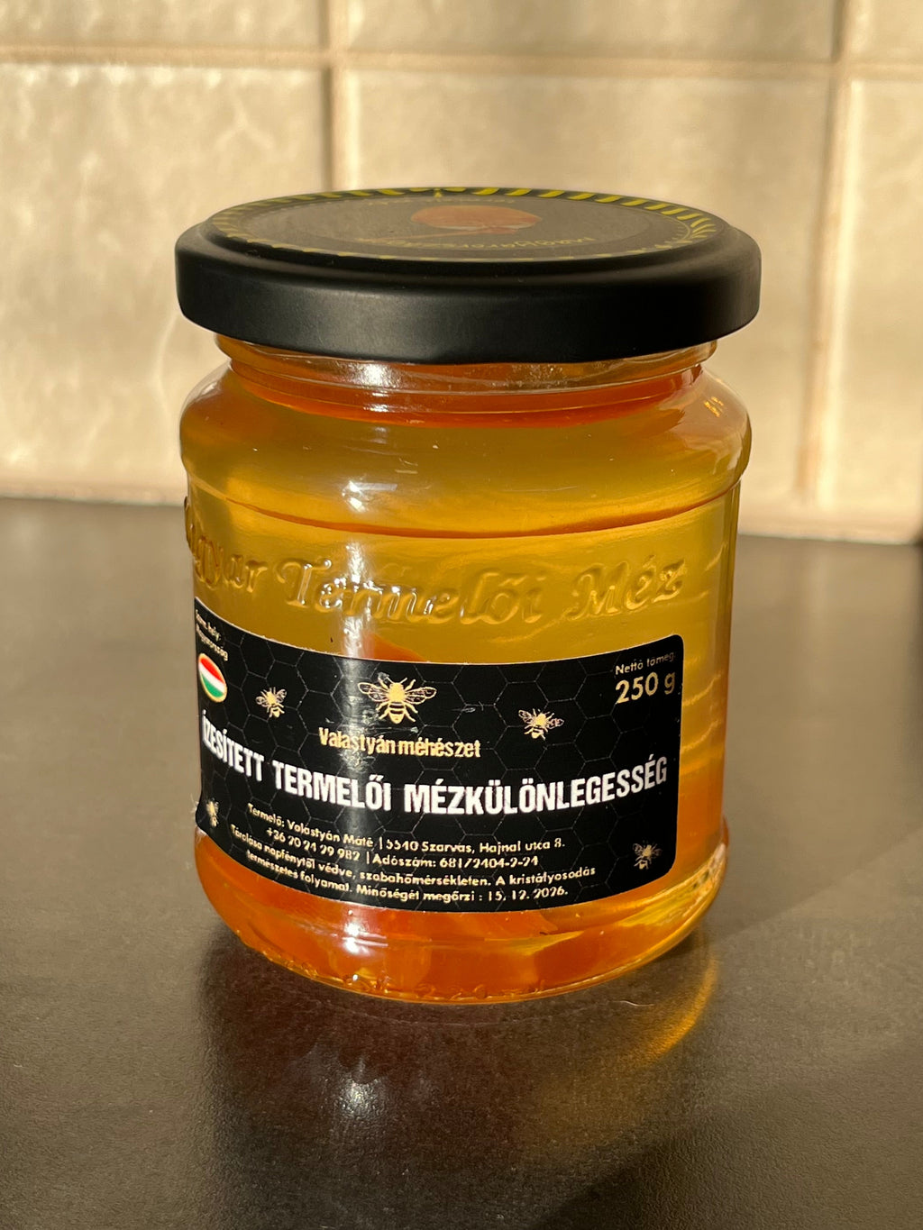 Sárgabarackos akácméz