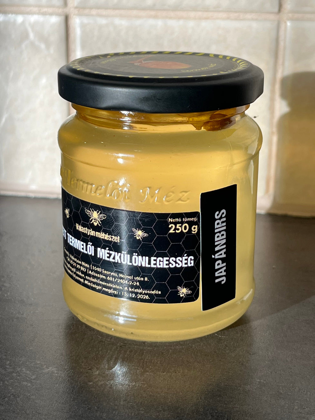 Japánbirses akácméz