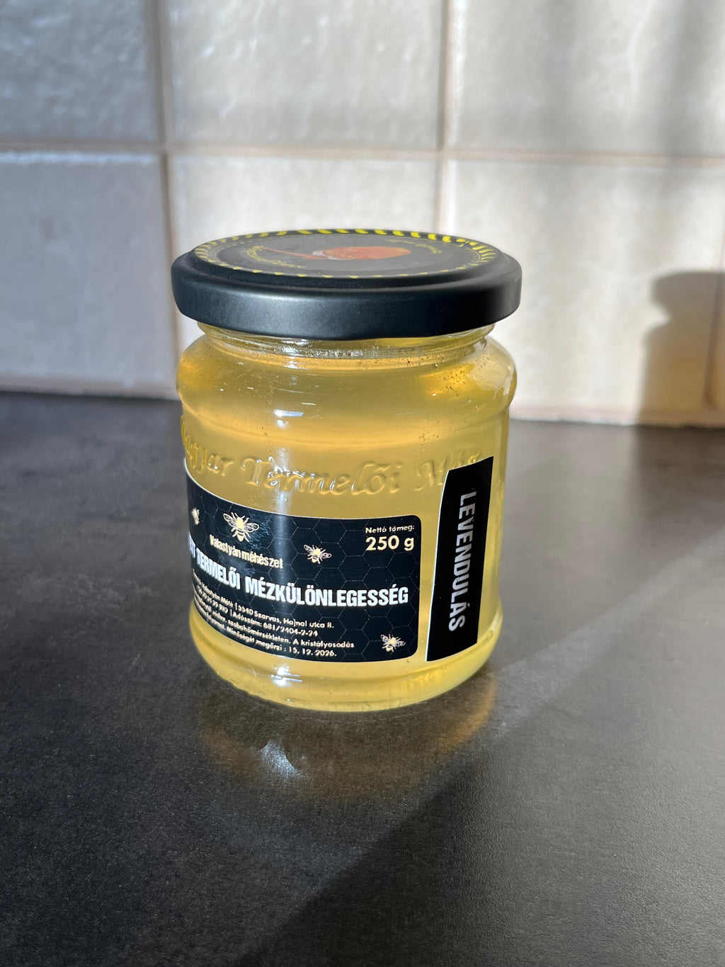 Levendulás akácméz