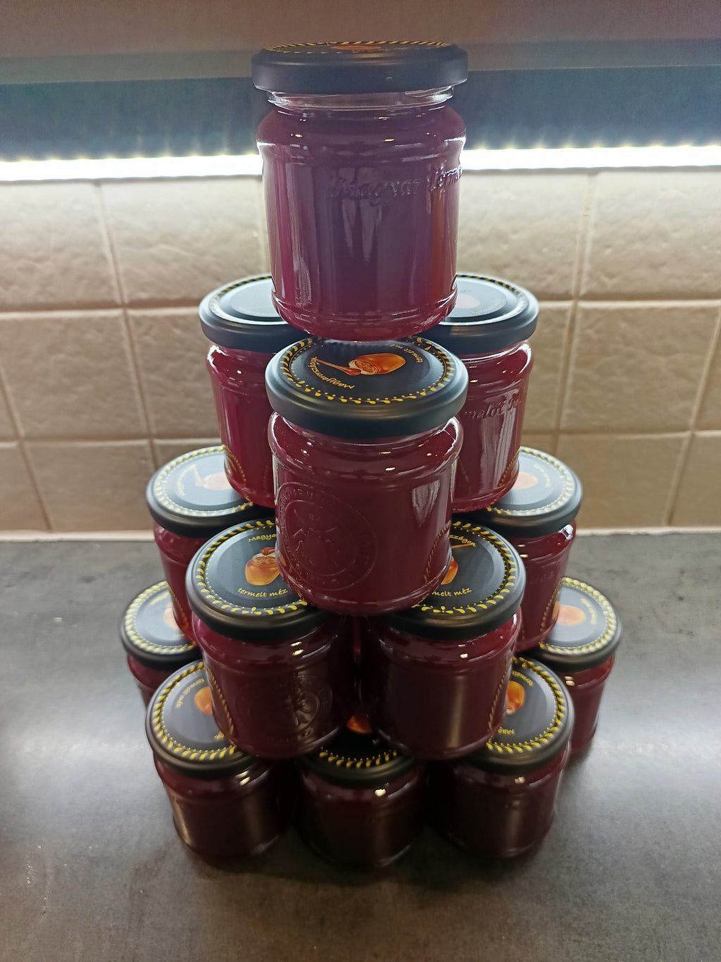 Fekete ribizlis akácméz