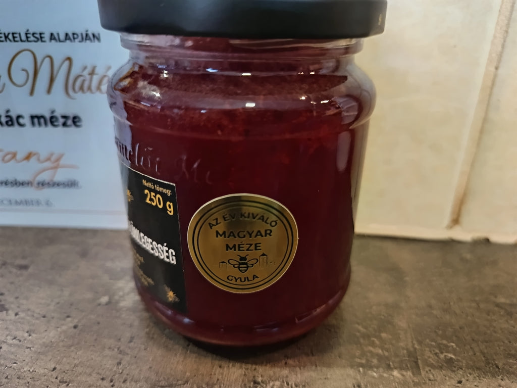 Meggyes akácméz